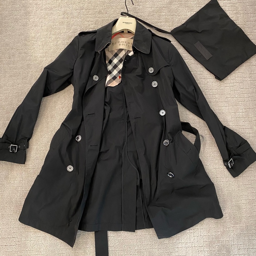 Women’s Burberry Coat NWOT